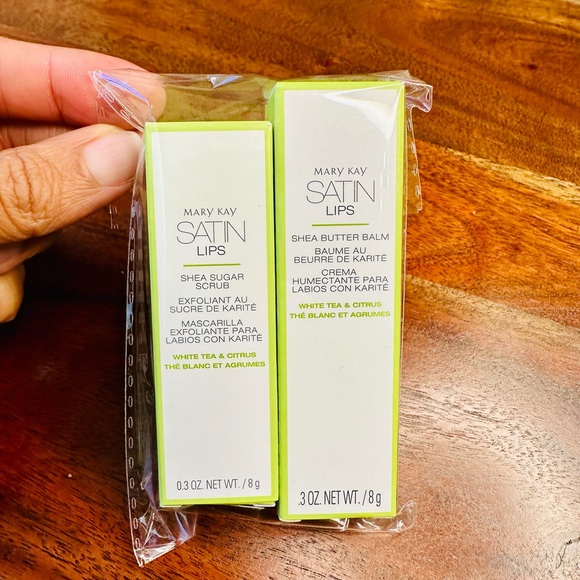 White Tea & Citrus Satin Lips Set by Mary Kay - Picture 3 of 4